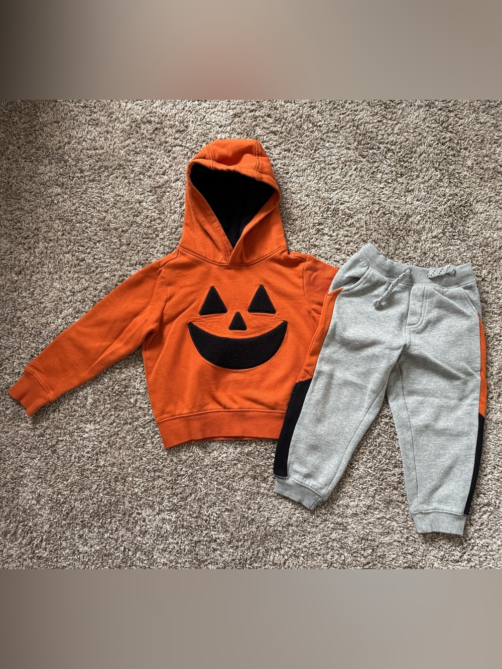 Gymboree Jack-O-Lantern Sweatsuit, 3T